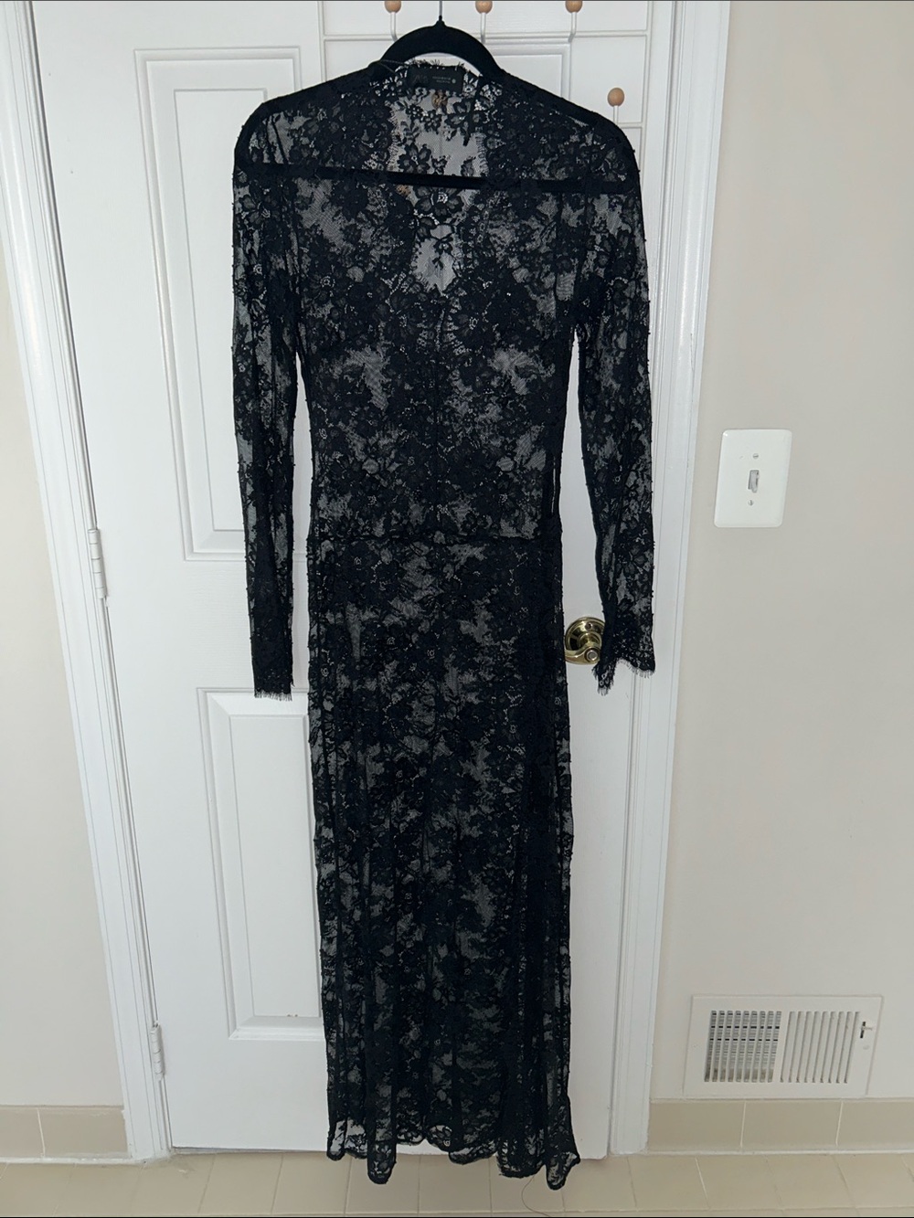 Zara lace long dress. S-M.